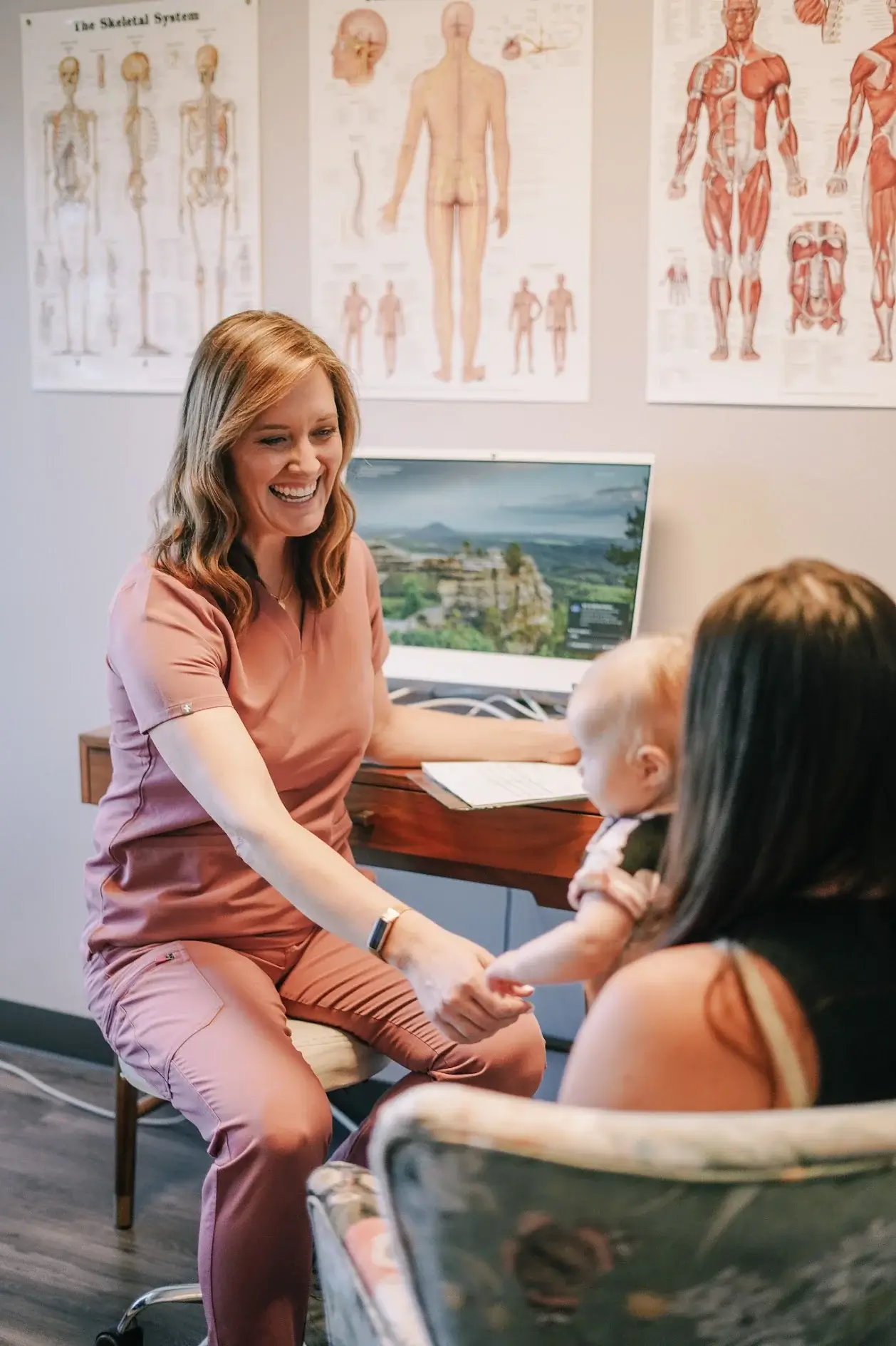 Dr. Bonnie Fischer treating a patient